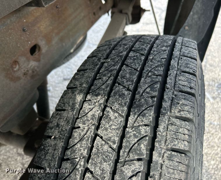 image for item EK2642 2006 GMC Sierra 2500HD Ext. Cab pickup truck