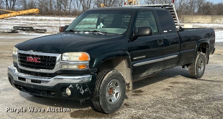 image for item EK2643 2006 GMC Sierra 2500HD Ext. Cab pickup truck