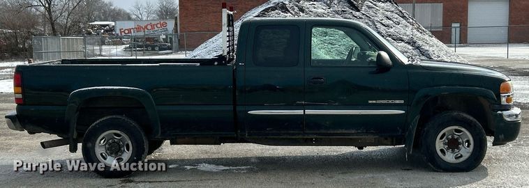 image for item EK2643 2006 GMC Sierra 2500HD Ext. Cab pickup truck
