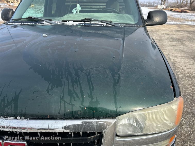 image for item EK2643 2006 GMC Sierra 2500HD Ext. Cab pickup truck