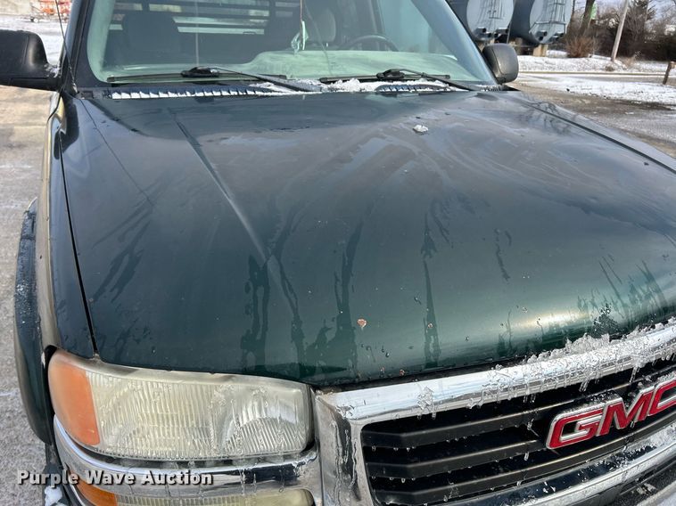 image for item EK2643 2006 GMC Sierra 2500HD Ext. Cab pickup truck