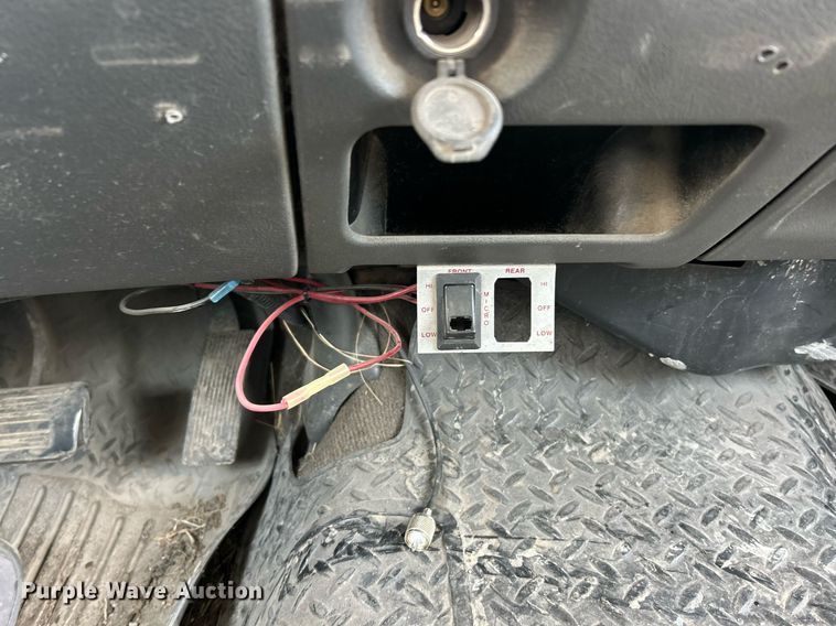 image for item EK2643 2006 GMC Sierra 2500HD Ext. Cab pickup truck