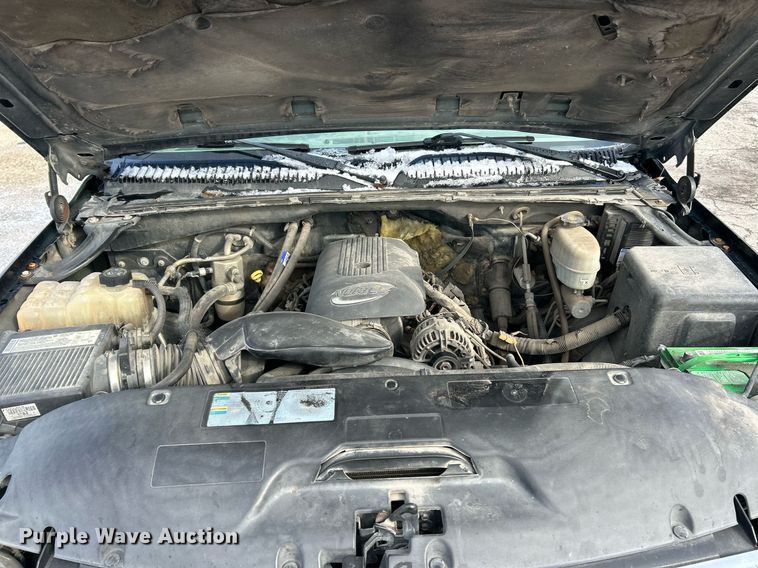 image for item EK2643 2006 GMC Sierra 2500HD Ext. Cab pickup truck