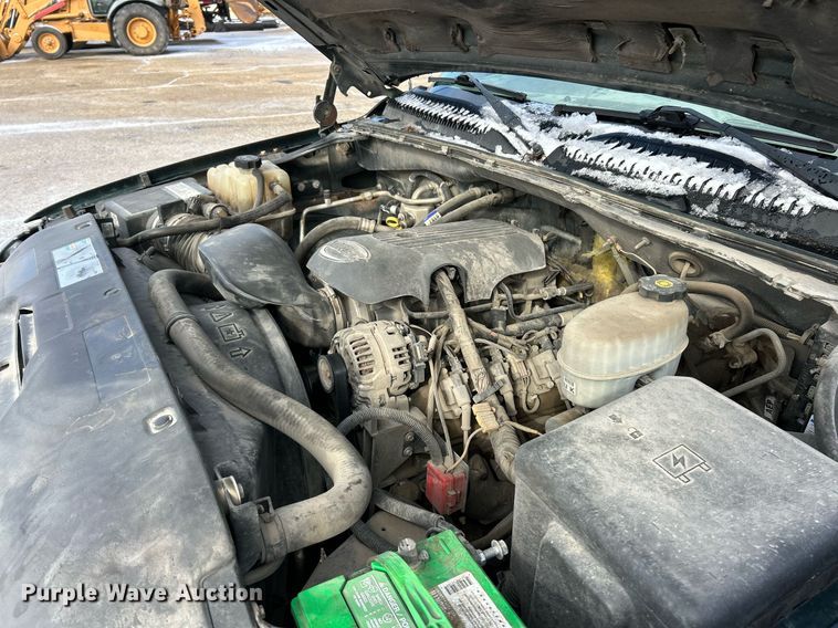 image for item EK2643 2006 GMC Sierra 2500HD Ext. Cab pickup truck