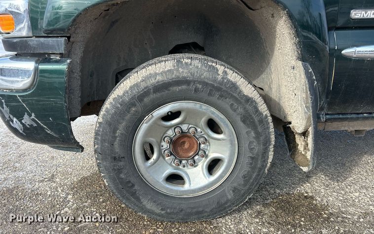 image for item EK2643 2006 GMC Sierra 2500HD Ext. Cab pickup truck