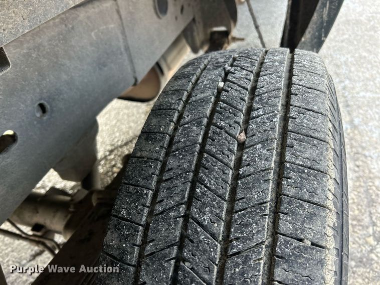 image for item EK2643 2006 GMC Sierra 2500HD Ext. Cab pickup truck