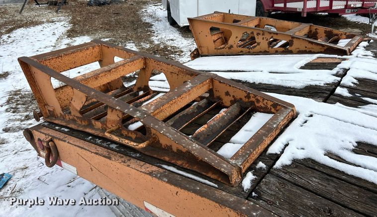 image for item EK2664 2006 Anderson equipment trailer