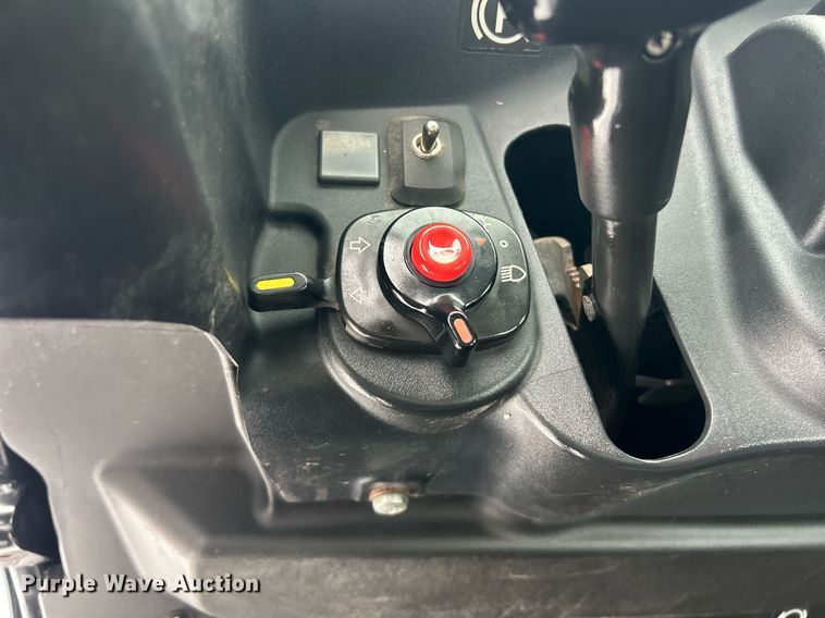 image for item EK2668 2017 Kubota RTV-X1100C utility vehicle