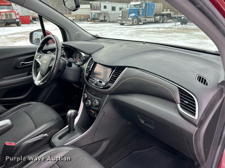 image for item EK2671 2021 Chevrolet Trax SUV