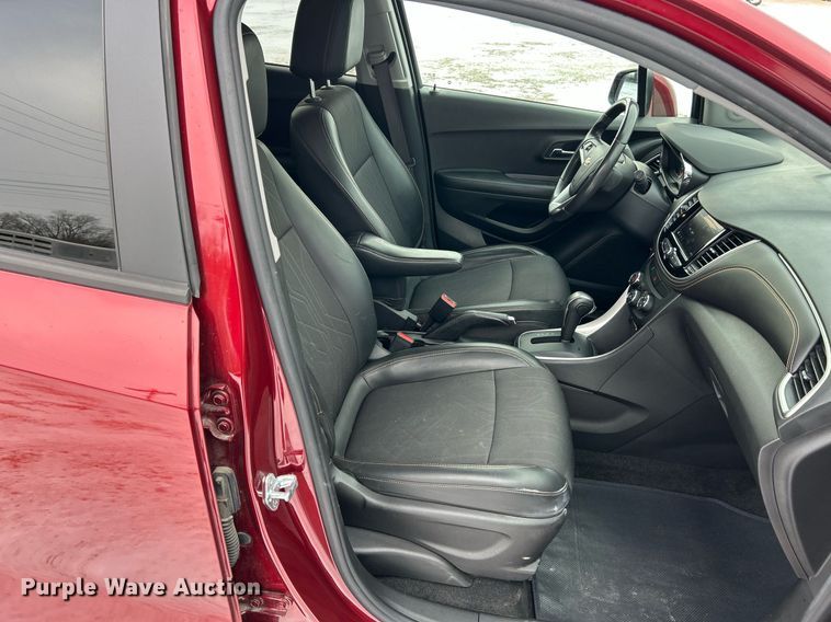 image for item EK2671 2021 Chevrolet Trax SUV