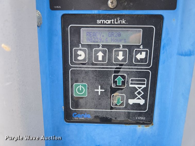 image for item EM6002 2015 Genie GR-20 vertical lift