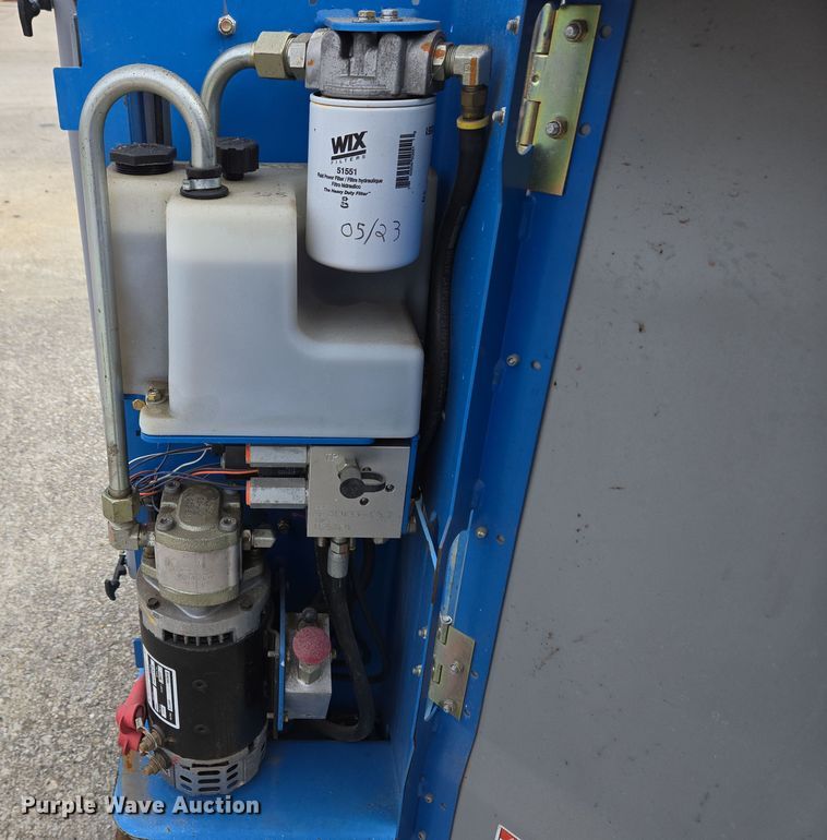 image for item EM6002 2015 Genie GR-20 vertical lift