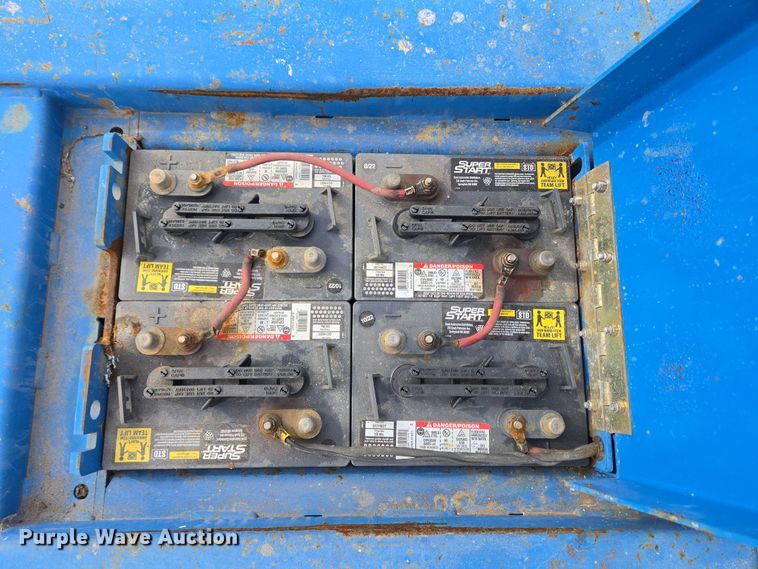 image for item EM6002 2015 Genie GR-20 vertical lift