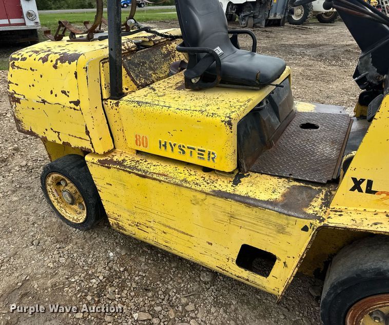 image for item EN5094 1996 Hyster H80XL forklift