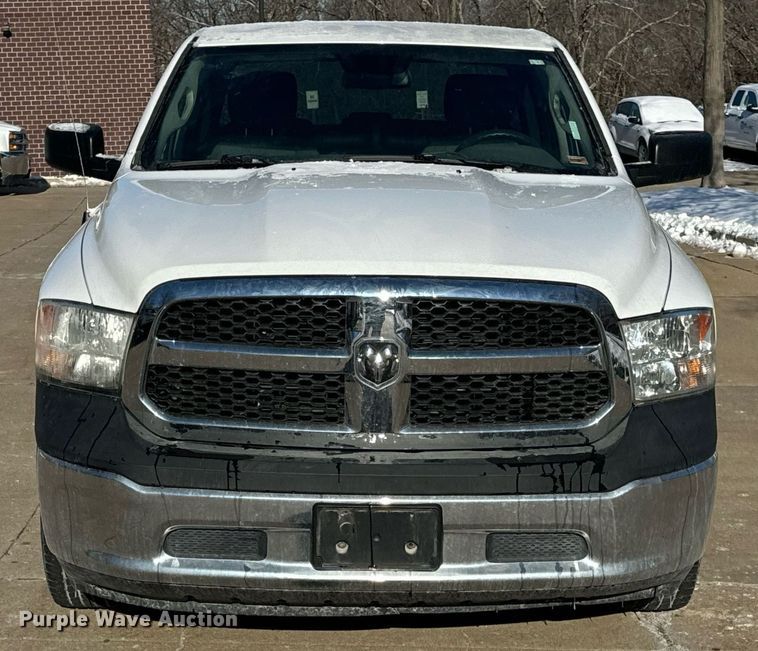 image for item EN5113 2015 Dodge Ram 1500 Crew Cab pickup truck