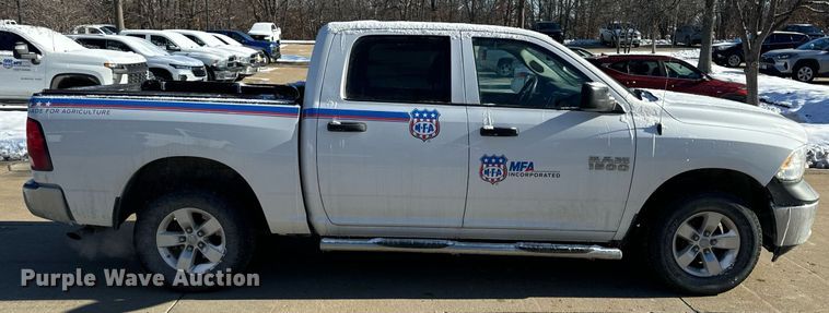 image for item EN5113 2015 Dodge Ram 1500 Crew Cab pickup truck