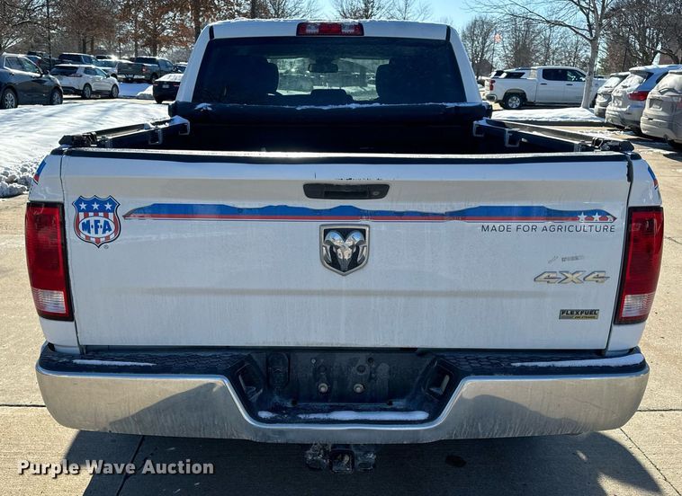 image for item EN5113 2015 Dodge Ram 1500 Crew Cab pickup truck