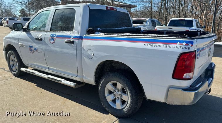 image for item EN5113 2015 Dodge Ram 1500 Crew Cab pickup truck