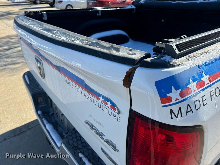 image for item EN5113 2015 Dodge Ram 1500 Crew Cab pickup truck