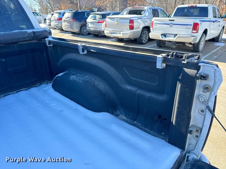 image for item EN5113 2015 Dodge Ram 1500 Crew Cab pickup truck