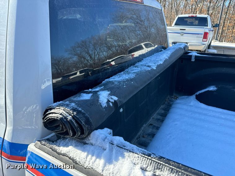 image for item EN5113 2015 Dodge Ram 1500 Crew Cab pickup truck