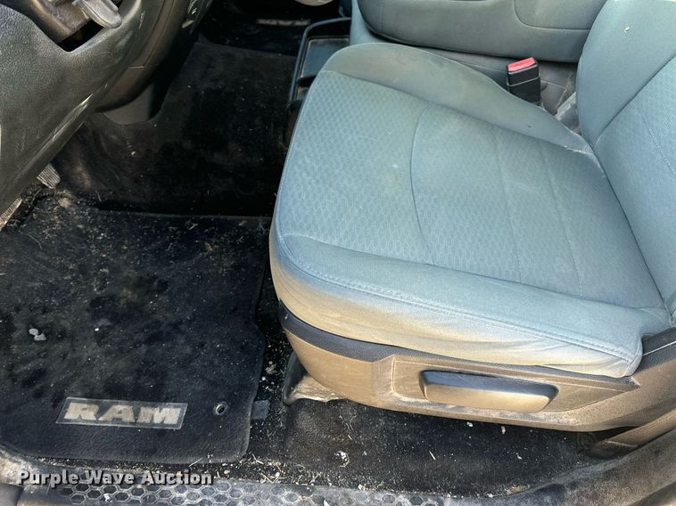 image for item EN5113 2015 Dodge Ram 1500 Crew Cab pickup truck