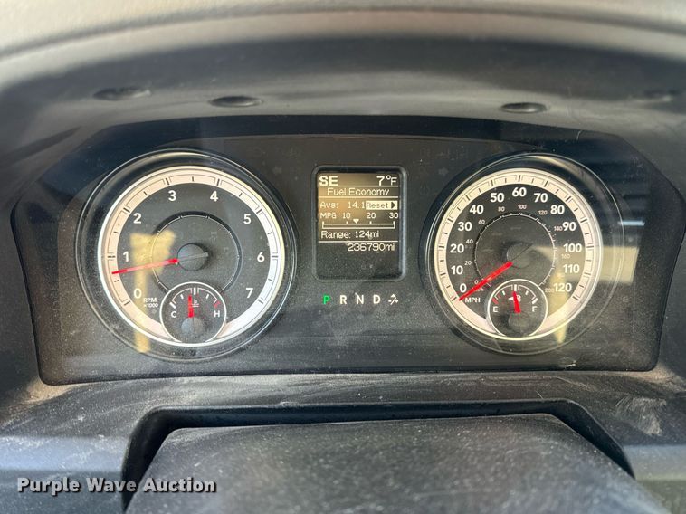 image for item EN5113 2015 Dodge Ram 1500 Crew Cab pickup truck