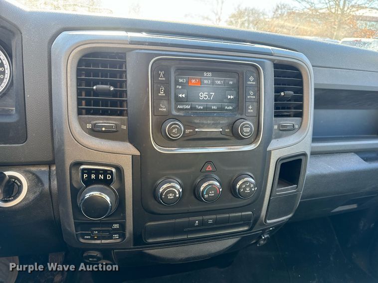 image for item EN5113 2015 Dodge Ram 1500 Crew Cab pickup truck