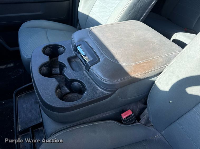 image for item EN5113 2015 Dodge Ram 1500 Crew Cab pickup truck