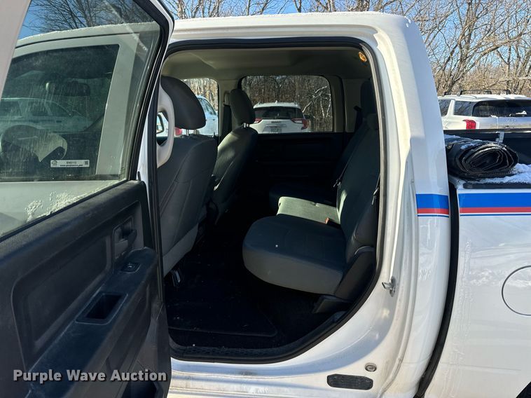 image for item EN5113 2015 Dodge Ram 1500 Crew Cab pickup truck