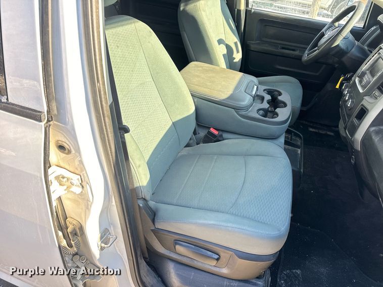 image for item EN5113 2015 Dodge Ram 1500 Crew Cab pickup truck