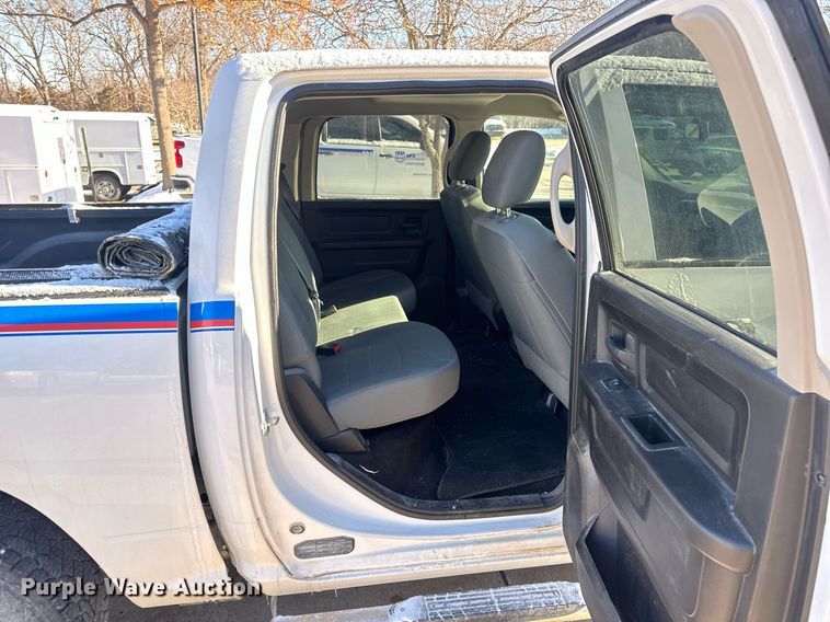 image for item EN5113 2015 Dodge Ram 1500 Crew Cab pickup truck