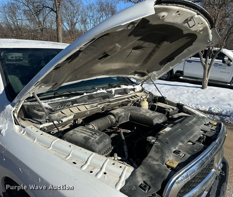 image for item EN5113 2015 Dodge Ram 1500 Crew Cab pickup truck