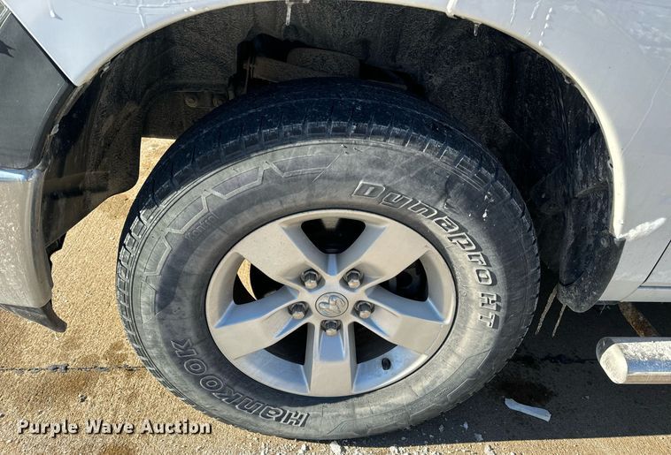 image for item EN5113 2015 Dodge Ram 1500 Crew Cab pickup truck