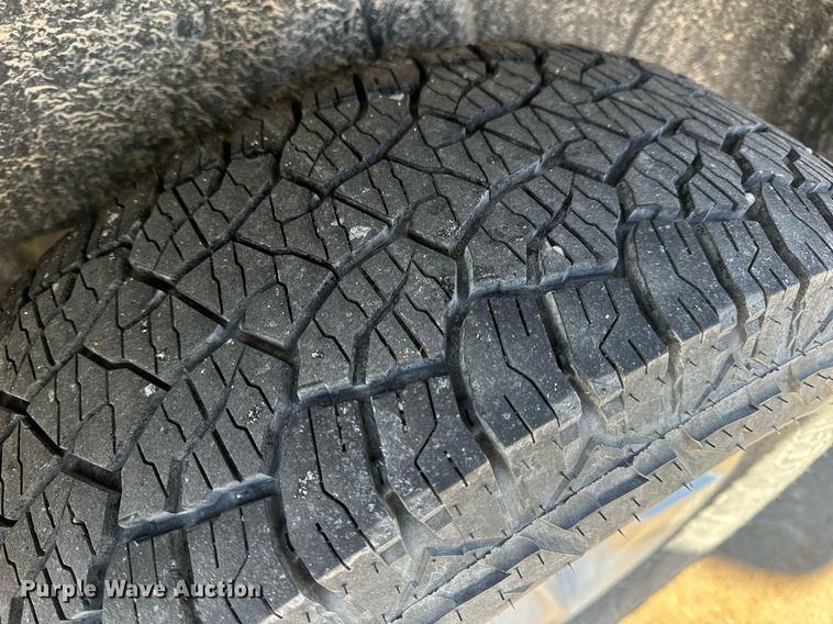 image for item EN5113 2015 Dodge Ram 1500 Crew Cab pickup truck