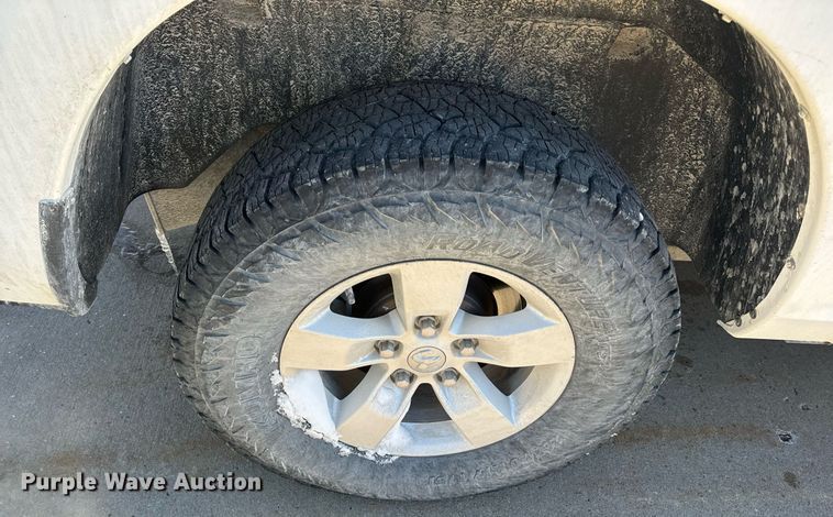 image for item EN5113 2015 Dodge Ram 1500 Crew Cab pickup truck