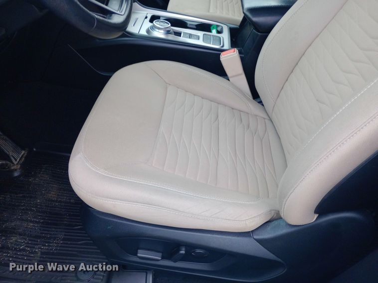 image for item EO0550 2020 Ford Explorer XLT SUV