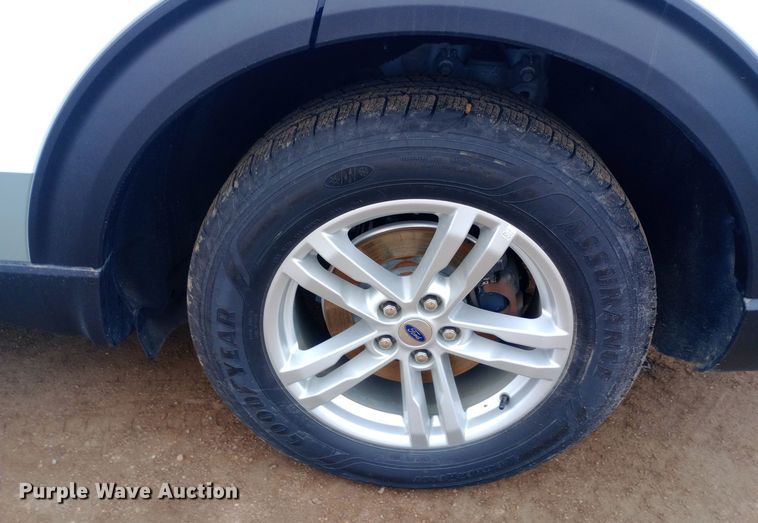 image for item EO0550 2020 Ford Explorer XLT SUV