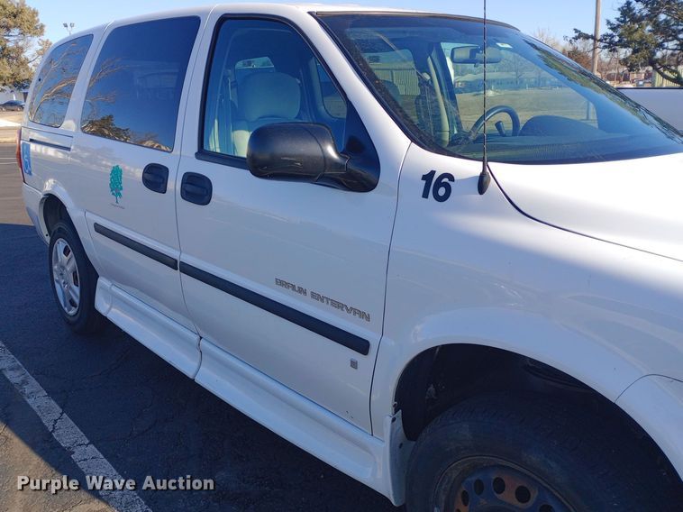 image for item EO0578 2008 Chevrolet Uplander handicap accessible van