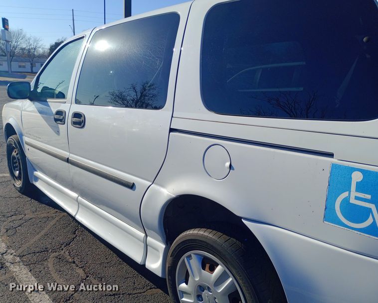 image for item EO0578 2008 Chevrolet Uplander handicap accessible van