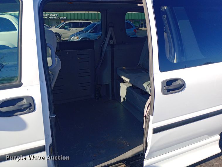 image for item EO0578 2008 Chevrolet Uplander handicap accessible van