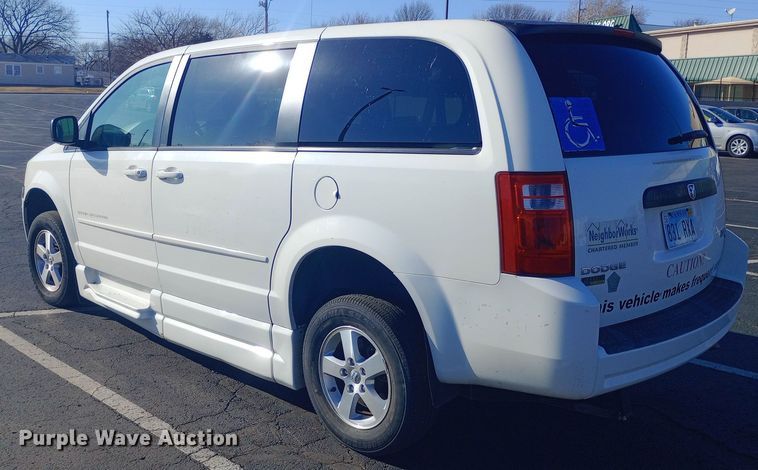 image for item EO0579 2010 Dodge Grand Caravan handicap accessible van