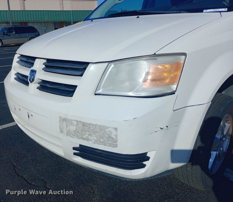 image for item EO0579 2010 Dodge Grand Caravan handicap accessible van