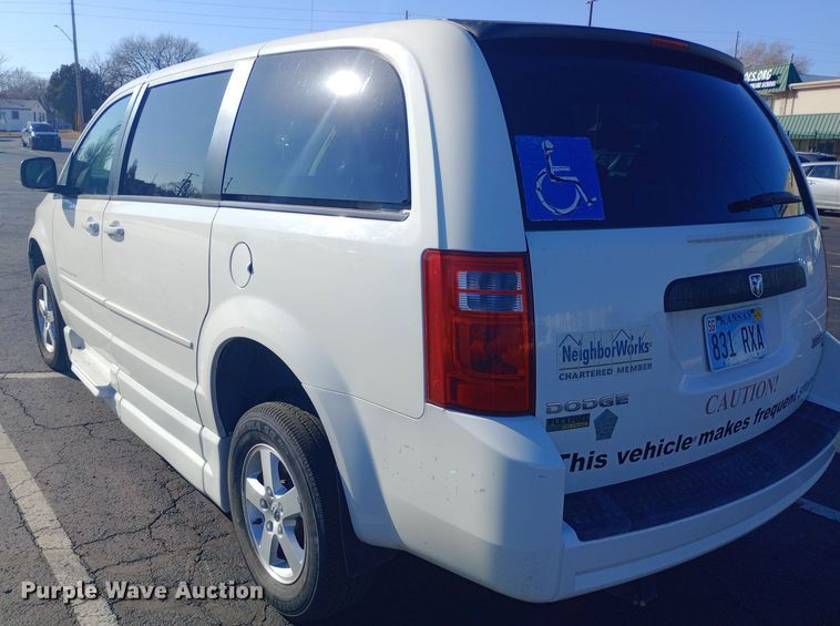 image for item EO0579 2010 Dodge Grand Caravan handicap accessible van