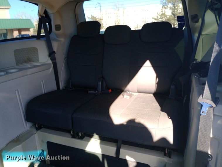 image for item EO0579 2010 Dodge Grand Caravan handicap accessible van