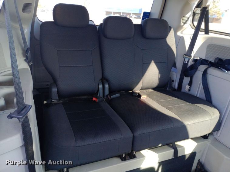 image for item EO0579 2010 Dodge Grand Caravan handicap accessible van