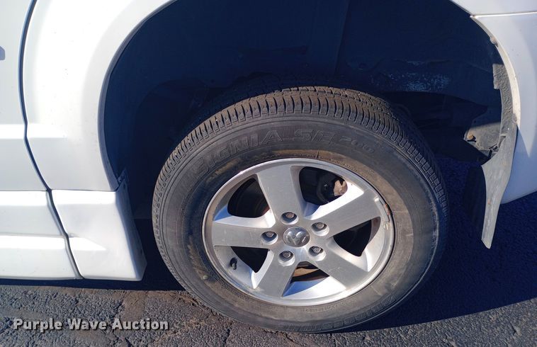 image for item EO0579 2010 Dodge Grand Caravan handicap accessible van