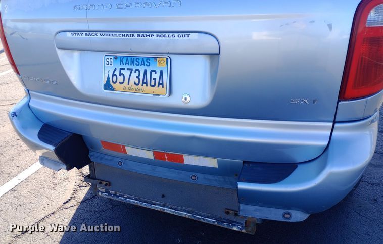 image for item EO0580 2005 Dodge Grand Caravan SXT handicap accessible van