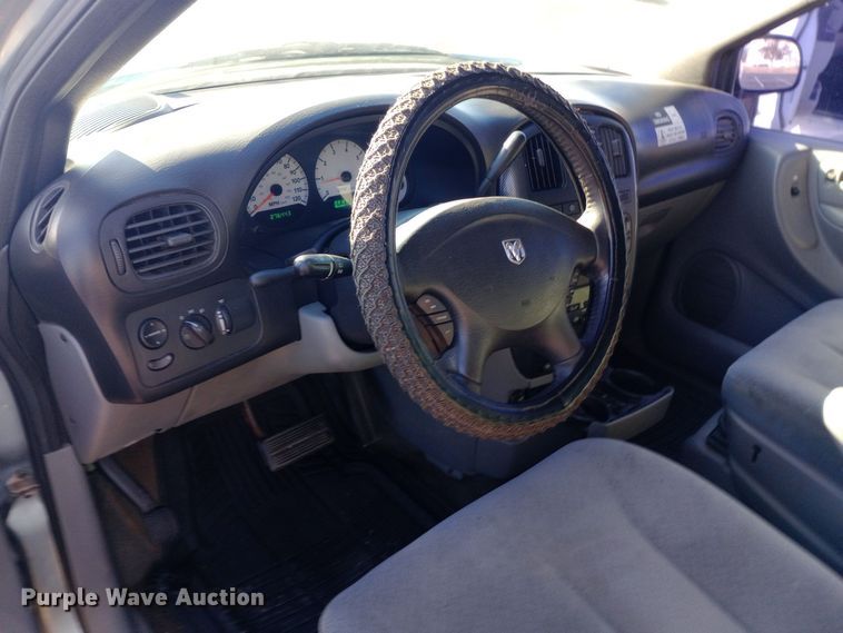 image for item EO0580 2005 Dodge Grand Caravan SXT handicap accessible van