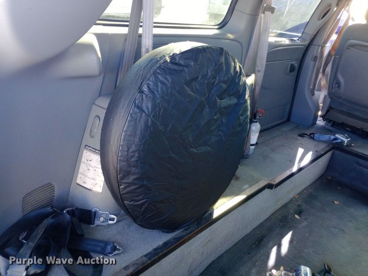 image for item EO0580 2005 Dodge Grand Caravan SXT handicap accessible van